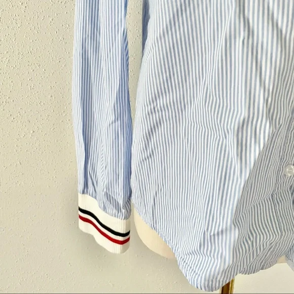 Women's Size Medium Blue/White Striped Ruffle Knit Long Sleeve Button Down Shirt - Picture 4 of 7